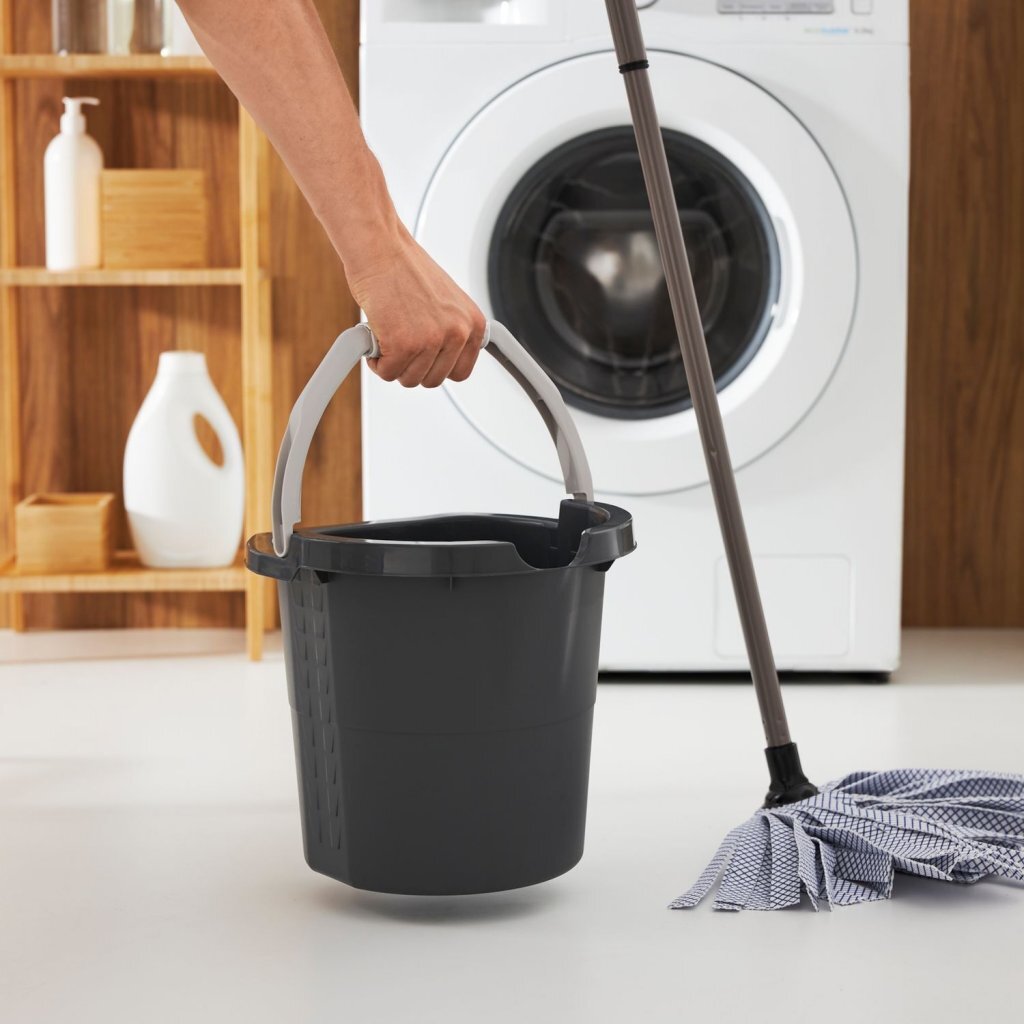 Rotho Daily Emmer Met Schaalverdeling 10L Antraciet